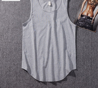 Férfi napi felső felirattal