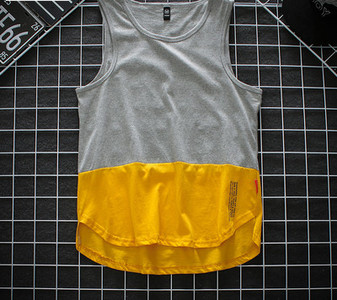 Férfi napi felső felirattal