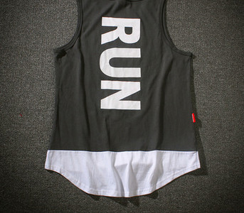 Férfi napi felső felirattal