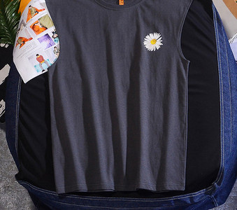 Ανδρικό φανελάκι με κέντημα μαργαρίτα