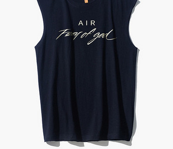 Καθημερινό φανελάκι με στρογγυλή λαιμόκοψη και επιγραφή