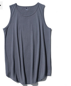 Egyszínű pamut felsőrész férfiaknak