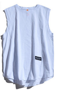 Ανδρικό αθλητικό φανελάκι σε λευκό, μπλε και μαύρο