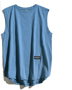 Ανδρικό αθλητικό φανελάκι σε λευκό, μπλε και μαύρο