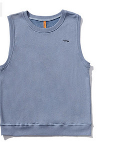 Új modell férfi felső, kerek nyakkivágással