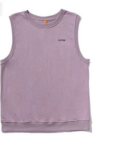 Új modell férfi felső, kerek nyakkivágással