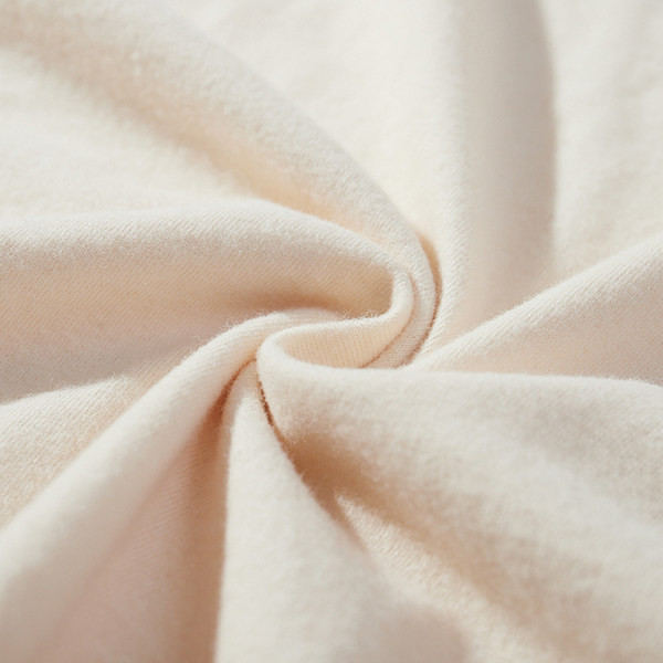 Kolmes värvitoonis meeste igapäevane topp