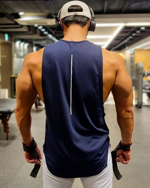 Νέο μοντέλο αθλητικό φανελάκι με στρογγυλή λαιμόκοψη - πολλά χρώματα