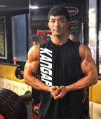 Νέο μοντέλο ανδρικού σπορ  top σε λευκό και μαύρο χρώμα