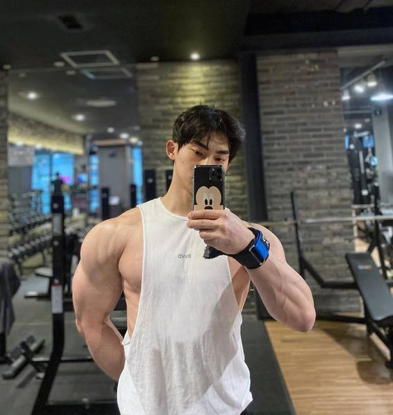 Ανδρικό φανελάκι σε μαύρο και άσπρο - διχρωμία