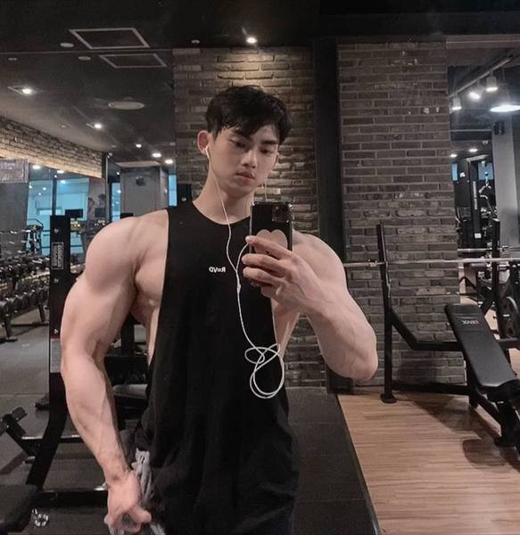 Ανδρικό φανελάκι σε μαύρο και άσπρο - διχρωμία