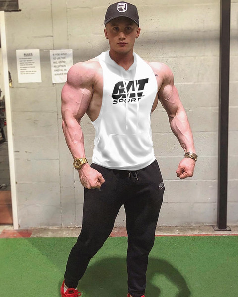 Sportlik meeste kärbitud kapuutsiga topp