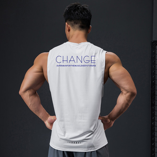 Kiirelt kuivavast kangast sportimiseks sobilik meeste topp