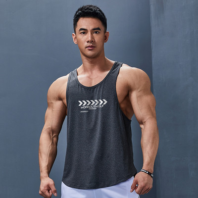 Αθλητικό ανδρικό φανελάκι από ύφασμα που στεγνώνει γρήγορα - κομμένο μοντέλο