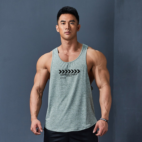 Αθλητικό ανδρικό φανελάκι από ύφασμα που στεγνώνει γρήγορα - κομμένο μοντέλο