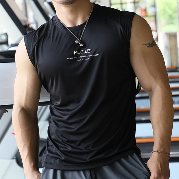 Мъжки потник подходящ за спорт с щампа