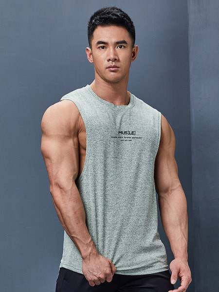 Férfi felső felirattal és kerek nyakkivágással - három színben