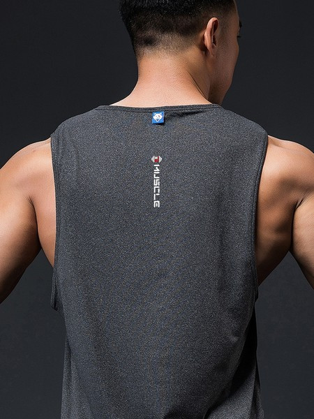 Gyorsan száradó anyagból készült férfi sportmellény