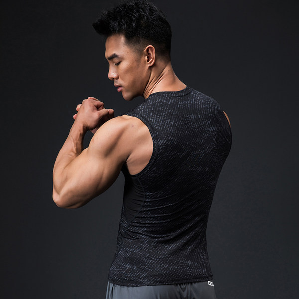 Férfi felső, kerek nyakkivágással, szürke színben