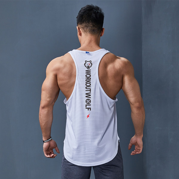 Férfi sportcipő feliratos nyomattal