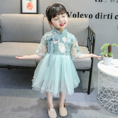 Modern, tüll és hímzéssel ellátott gyerekruha lányoknak