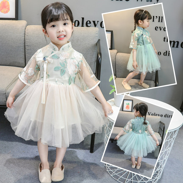 Modern, tüll és hímzéssel ellátott gyerekruha lányoknak