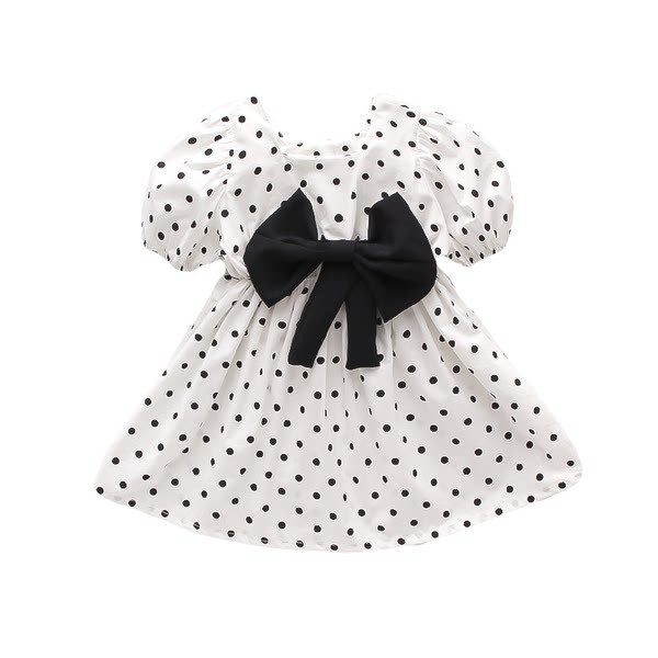 Moodsa lõikega kleit tüdrukule