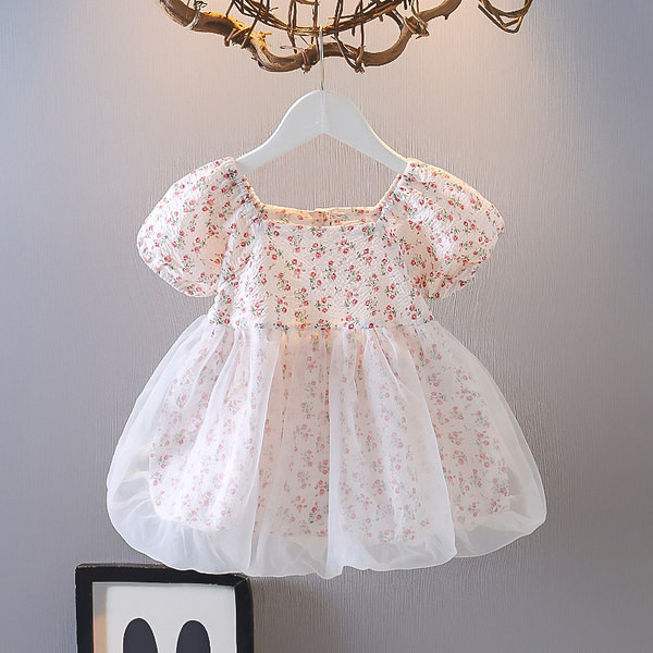Virágmintás, tüllel díszített nyári gyerekruha