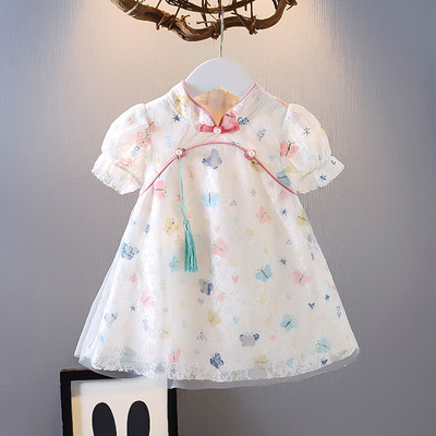 Lühikeste varrukatega pärlitega kaunistustega lastekleit