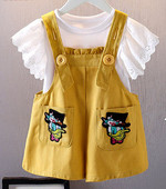 Gyerekruha sárga hímzéssel