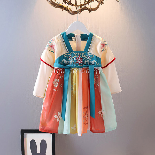 Pikkade varrukatega ja tõmblukuga lastekleit