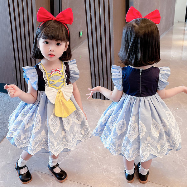 Modern gyerekruha szalaggal és csipkével lányoknak