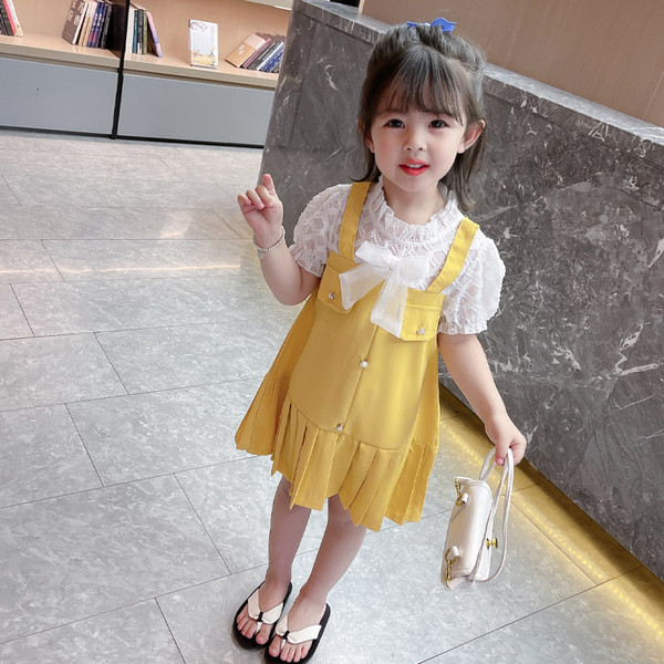 Új modell ruha szalaggal lányoknak