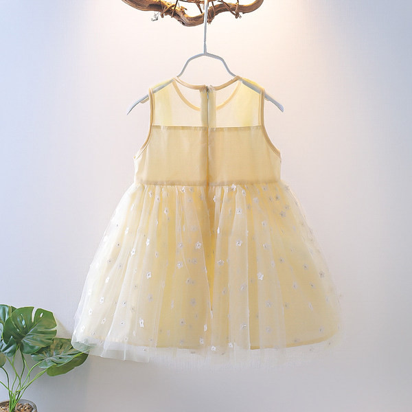 Stílusos gyerekruha kerek nyakkivágással