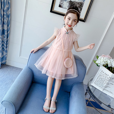 Mitmes värvitoonis laste hülgekleit ja kott