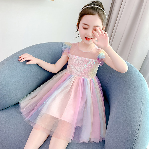 Színes gyerekruha tüllszoknyával és flitterekkel lányoknak