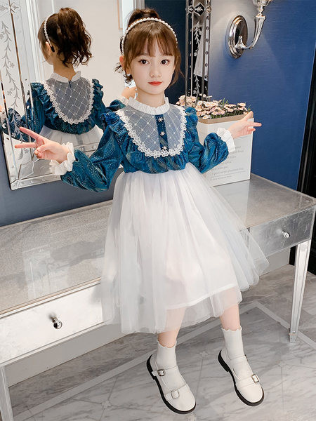 Pikkade varrukatega tikandiga ja tülliga lastekleit