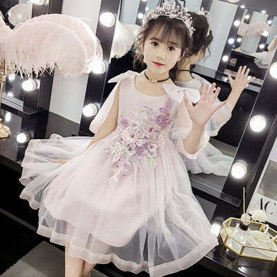 Moodne 3D elemendiga laste hülgekleit