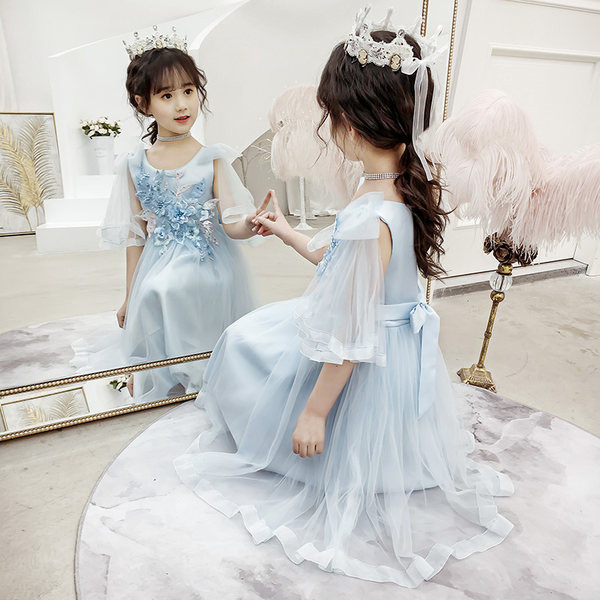 Moodne 3D elemendiga laste hülgekleit