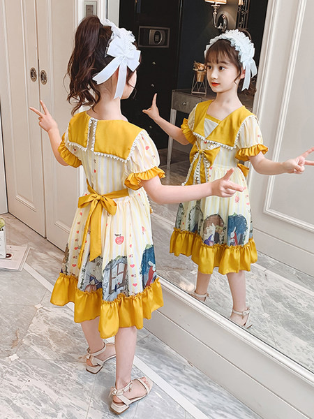 Új modell gyerek szabású ruha szalaggal lányoknak