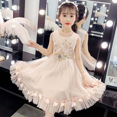 Μοντέρνο καλοκαιρινό φόρεμα για κορίτσια με τρισδιάστατη διακόσμηση