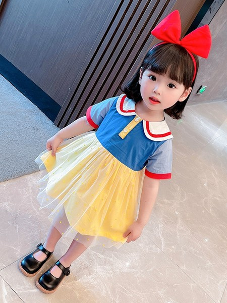 Ležerna haljina za djevojčice s ovalnim izrezom i gumbima