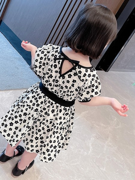 Gyermek rövid ruha virágokkal - két színben