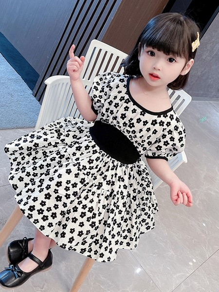 Gyermek rövid ruha virágokkal - két színben