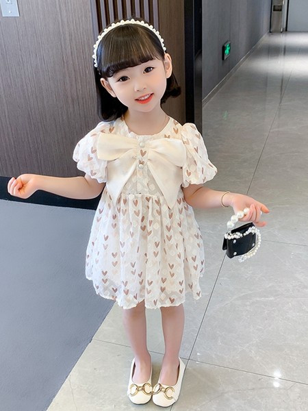 Alkalmi gyerekruha szalaggal és gombokkal