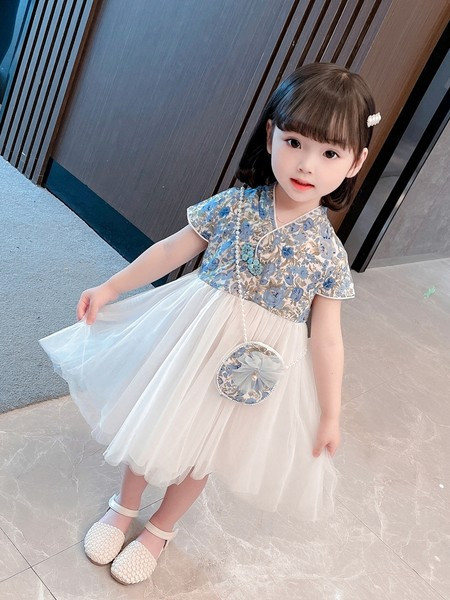 Dječja casual haljina za djevojčice sa cvjetnim motivima