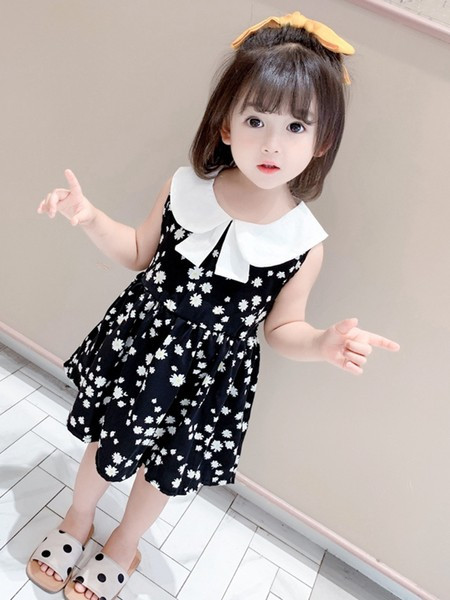 Dječja haljina s okruglim izrezom