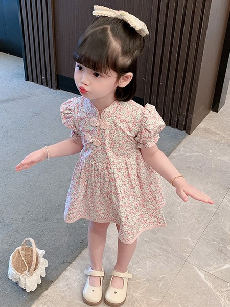 Moodne lühikeste varrukatega lastekleit - sobib suveks