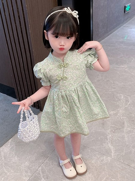 Moodne lühikeste varrukatega lastekleit - sobib suveks