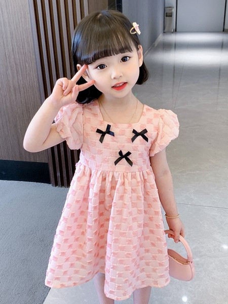 Stiilne paeltega lastekleit